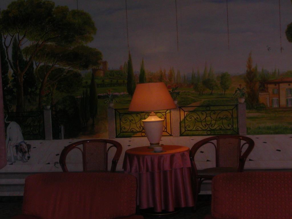 Hotel & Loisir Le Ruote Roveleto Exterior photo
