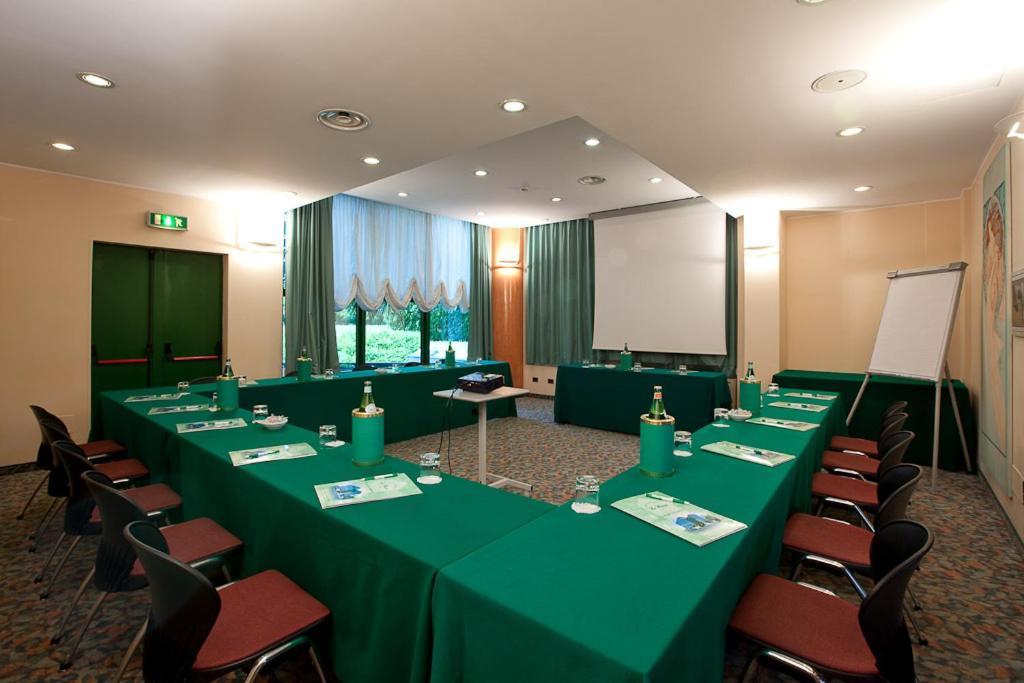 Hotel & Loisir Le Ruote Roveleto Exterior photo
